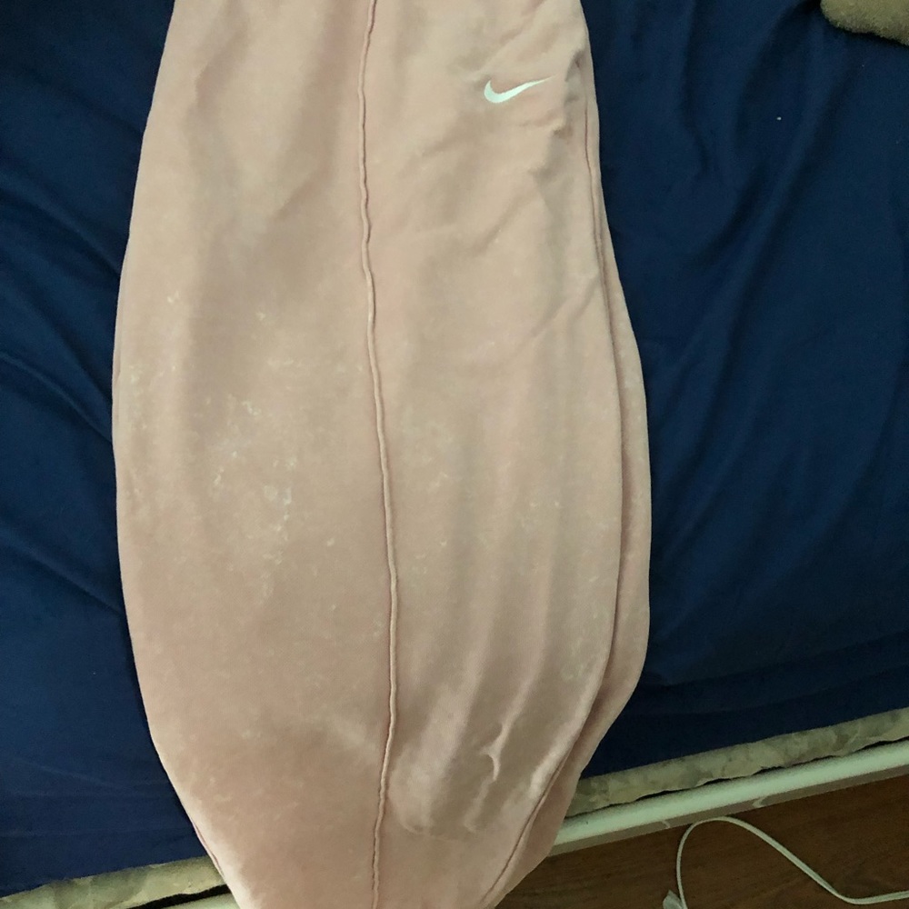 Light dusty pink